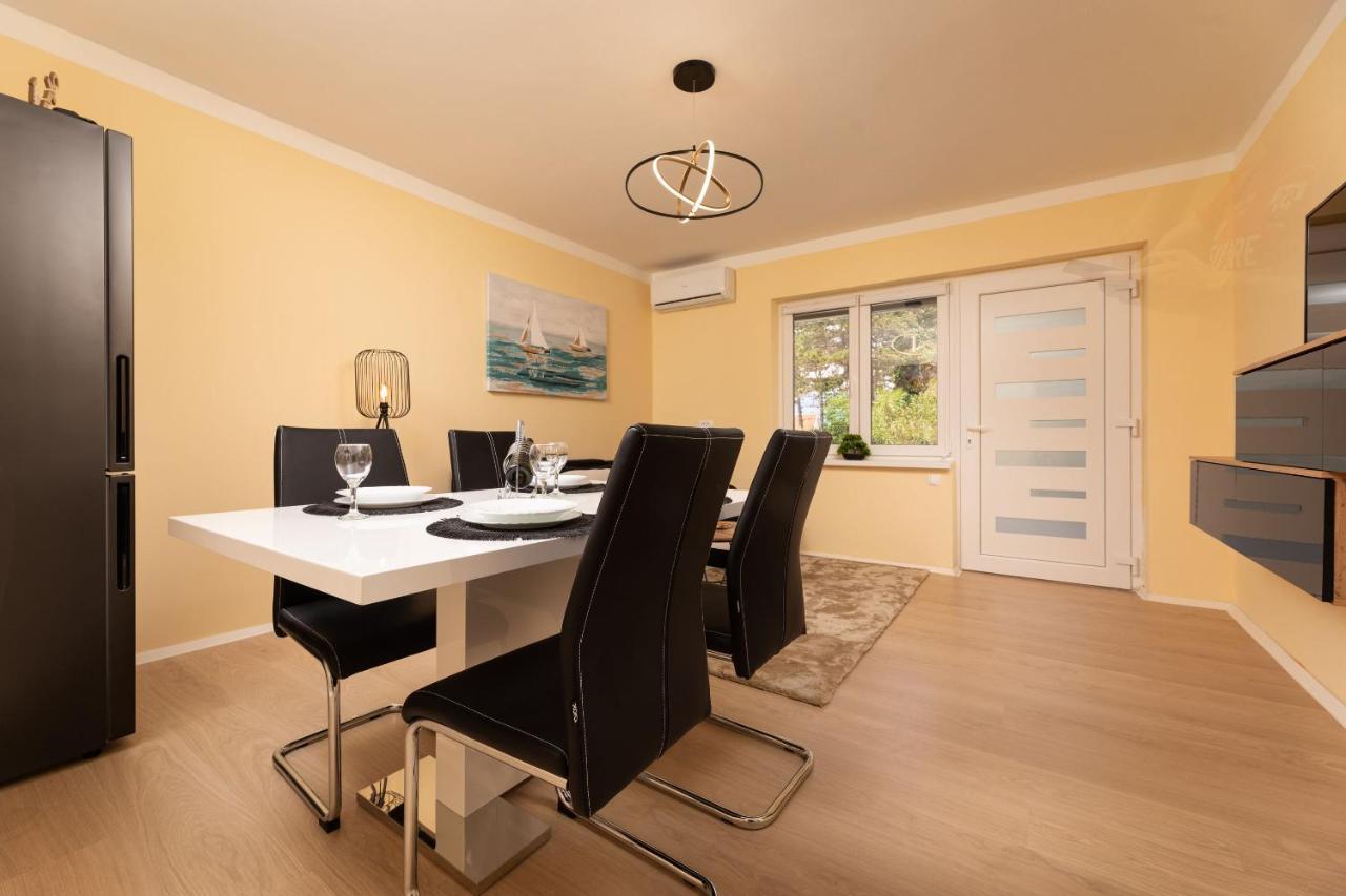 Apartments Vugrin Шіло Екстер'єр фото