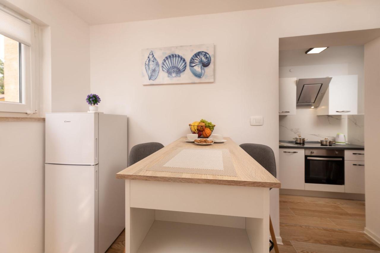 Apartments Vugrin Шіло Екстер'єр фото