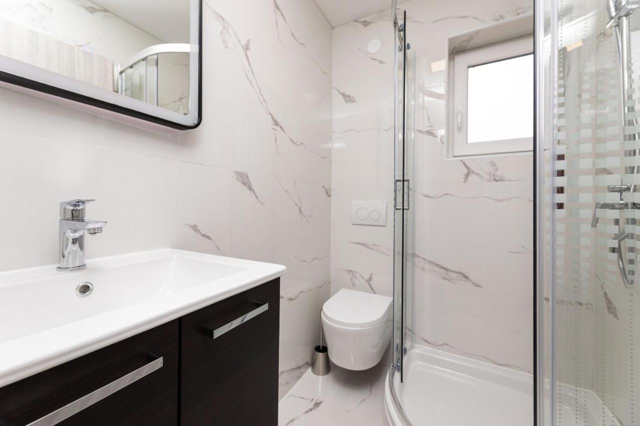Apartments Vugrin Шіло Екстер'єр фото