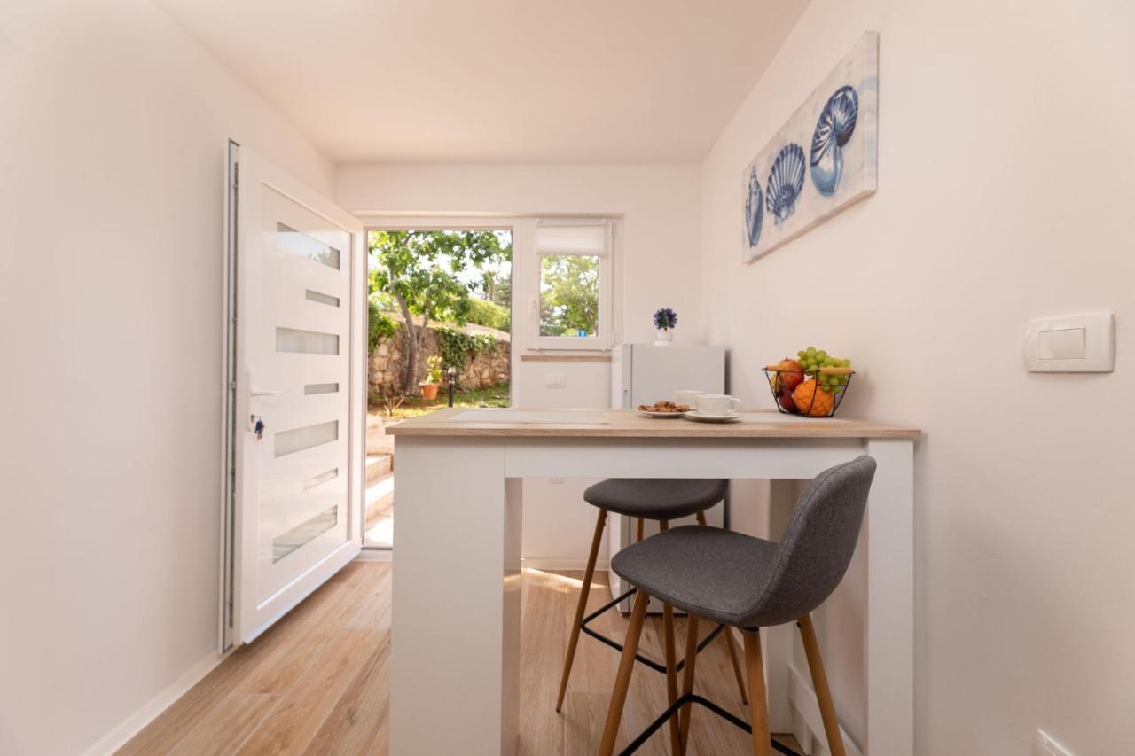 Apartments Vugrin Шіло Екстер'єр фото